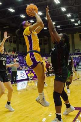 20230114-UMHB-wbb-vs-McMurry108