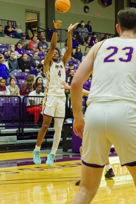 20230114-UMHB-Mbb-vs-McMurry024