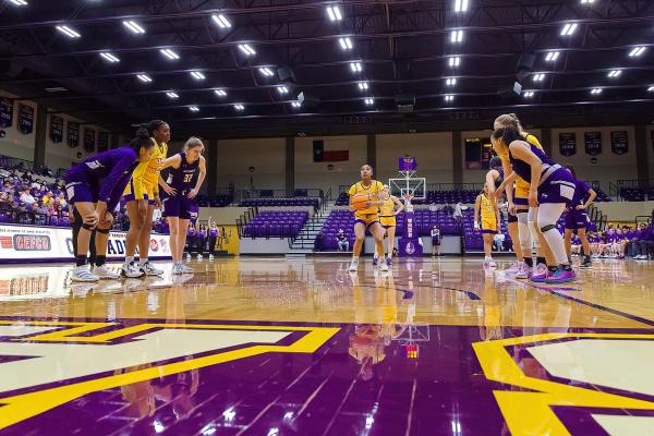 20230211-UMHB-g1-Wbb-vs-Ozarks-004