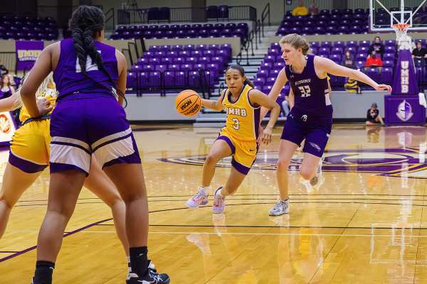 20230211-UMHB-g1-Wbb-vs-Ozarks-012