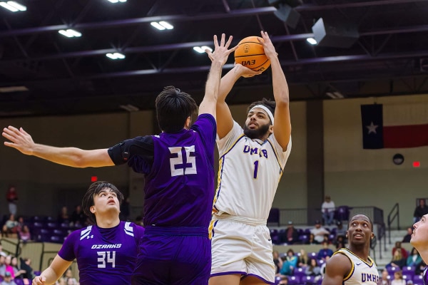 20230211-UMHB-g2-Mbb-vs-Ozarks-011