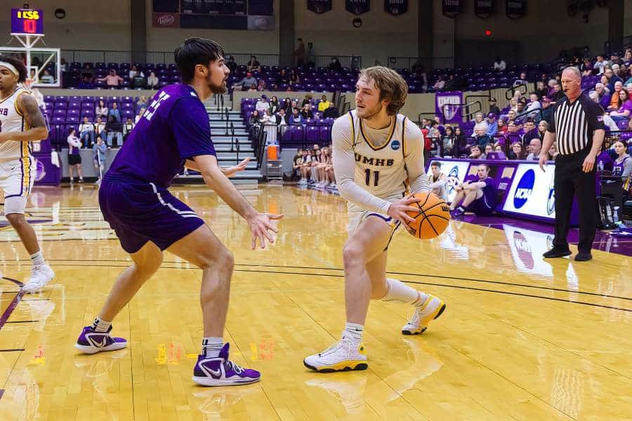 20230211-UMHB-g2-Mbb-vs-Ozarks-017