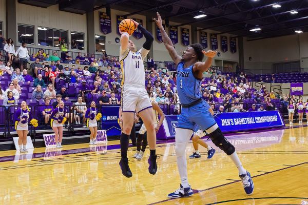20230304-UMHB-Mbb-vs-ETBU-011