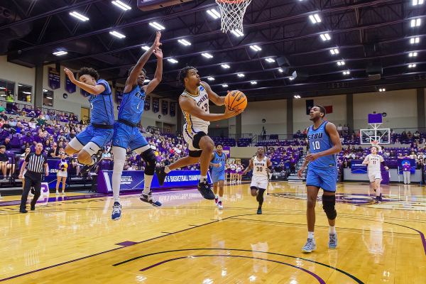 20230304-UMHB-Mbb-vs-ETBU-012