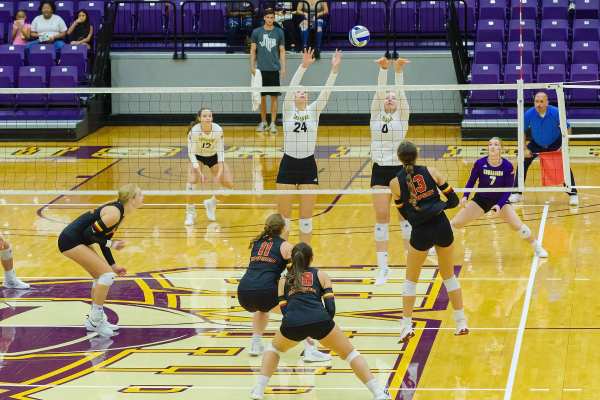 20230901-UMHB-vb-vs-Simpson-College-012