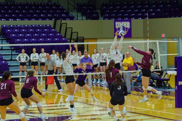 20230902-UMHB-vb-vs-Schreiner_University016