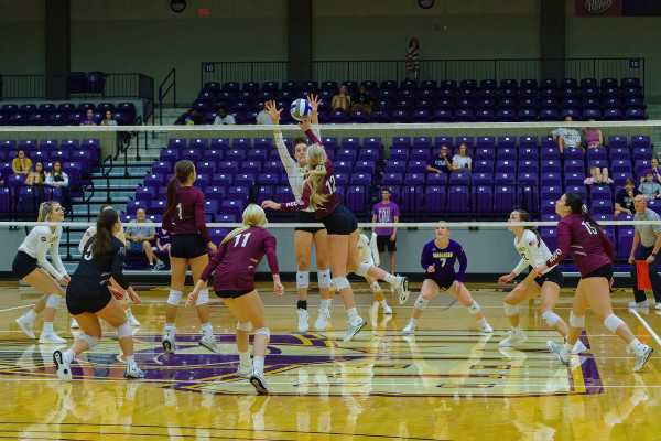 20230902-UMHB-vb-vs-Schreiner_University037