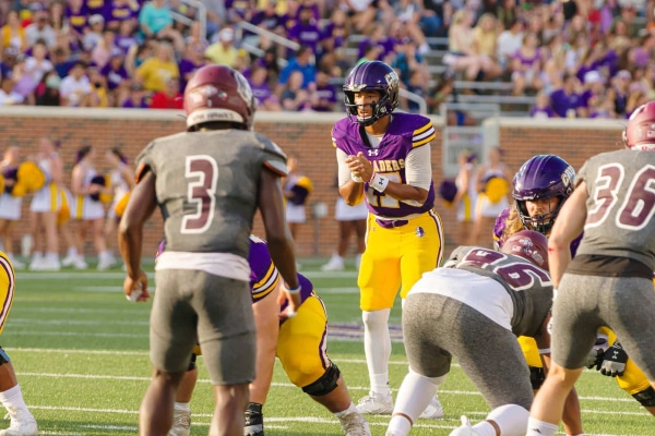 20230923-UMHB-fb-vs-McMurry-035