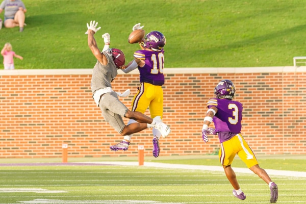 20230923-UMHB-fb-vs-McMurry-041