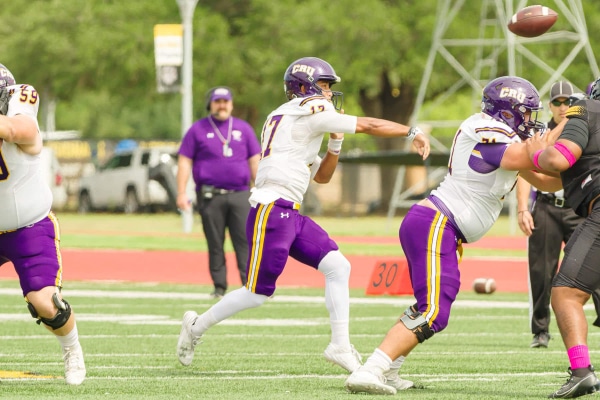 20231007-UMHB-fb-at-TLU-027
