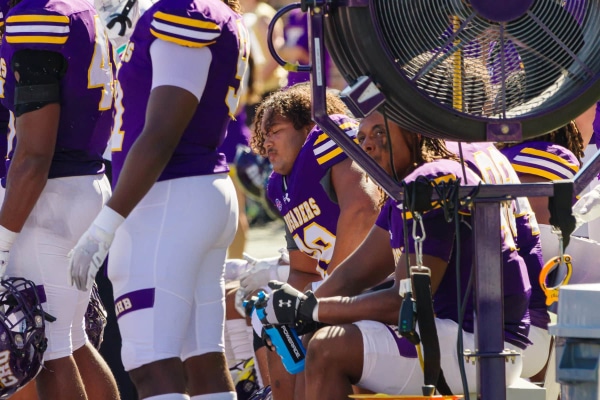 20231014-UMHB-fb-vs-SulRoss-107