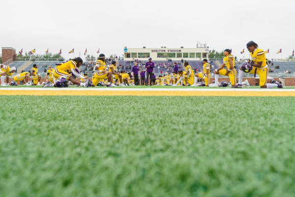 20231028-UMHB-fb-at-HSU-001