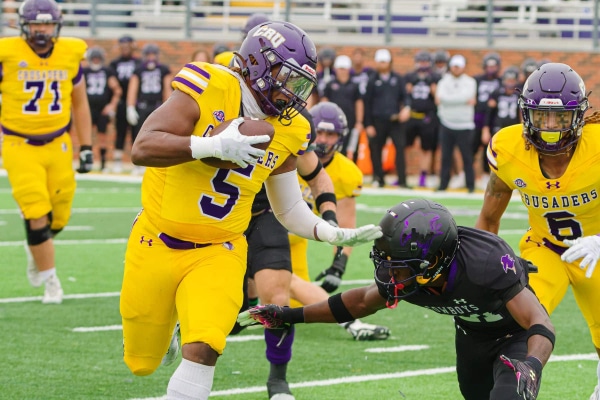 20231028-UMHB-fb-at-HSU-021