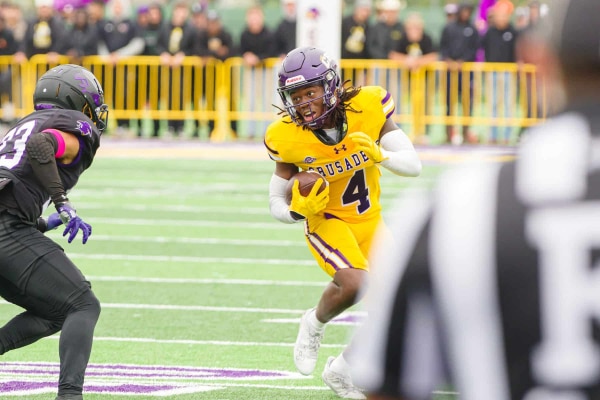 20231028-UMHB-fb-at-HSU-061