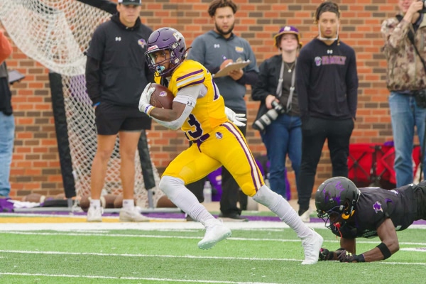 20231028-UMHB-fb-at-HSU-078