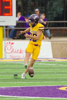 20231028-UMHB-fb-at-HSU-089