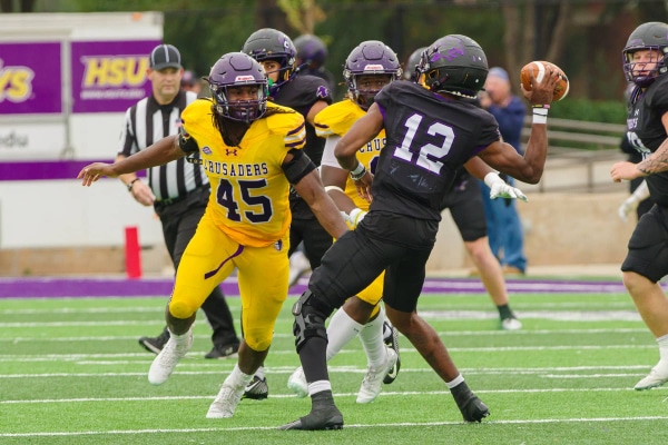 20231028-UMHB-fb-at-HSU-092