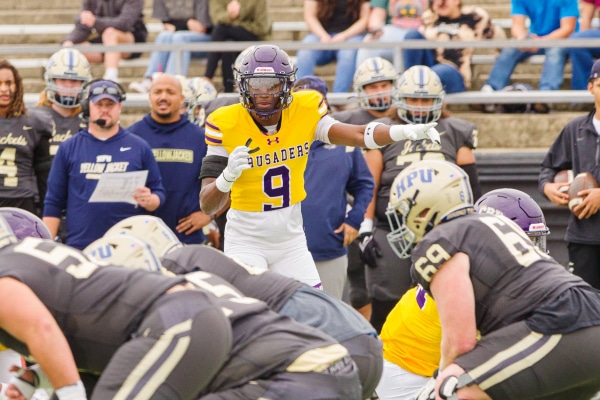 20231111-UMHB-fb-at-HPU-046
