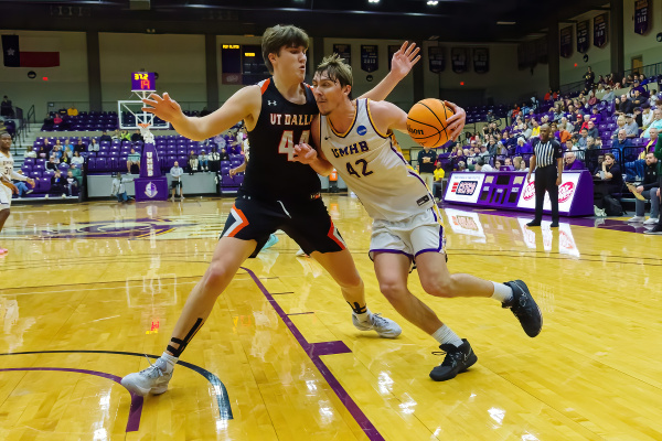 20240106-UMHB-mbb-vs-UTD-045