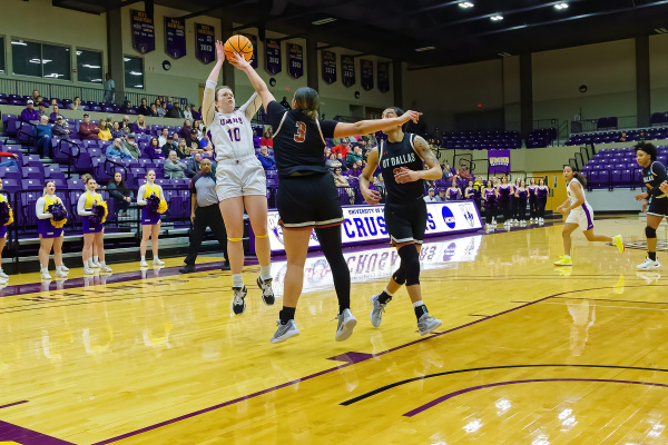20240106-UMHB-wbb-vs-UTD-024