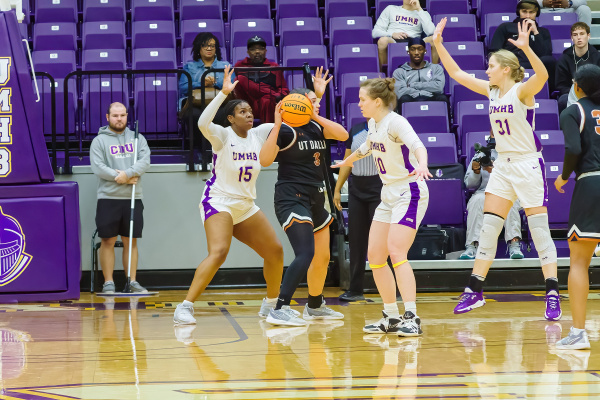 20240106-UMHB-wbb-vs-UTD-025