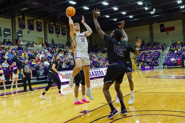 20240120-UMHB-g2-mbb-vs-Concordia-018