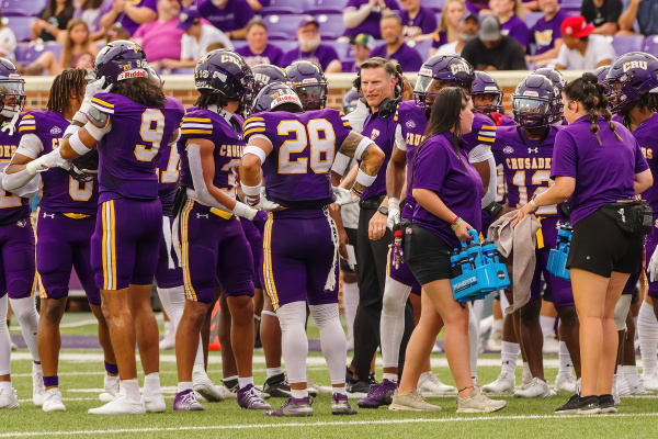 20240914-UMHB-fb-vs-WCU-092