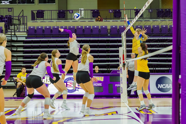 20241019-UMHB-vb-vs-LETU-033