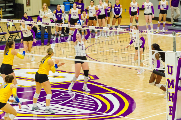 20241019-UMHB-vb-vs-LETU-044