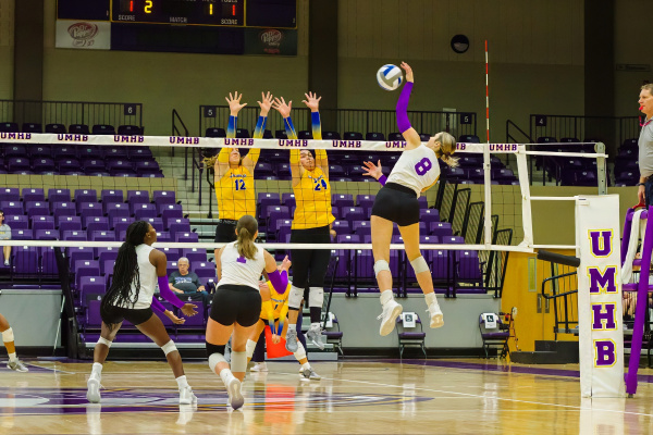 20241019-UMHB-vb-vs-LETU-076