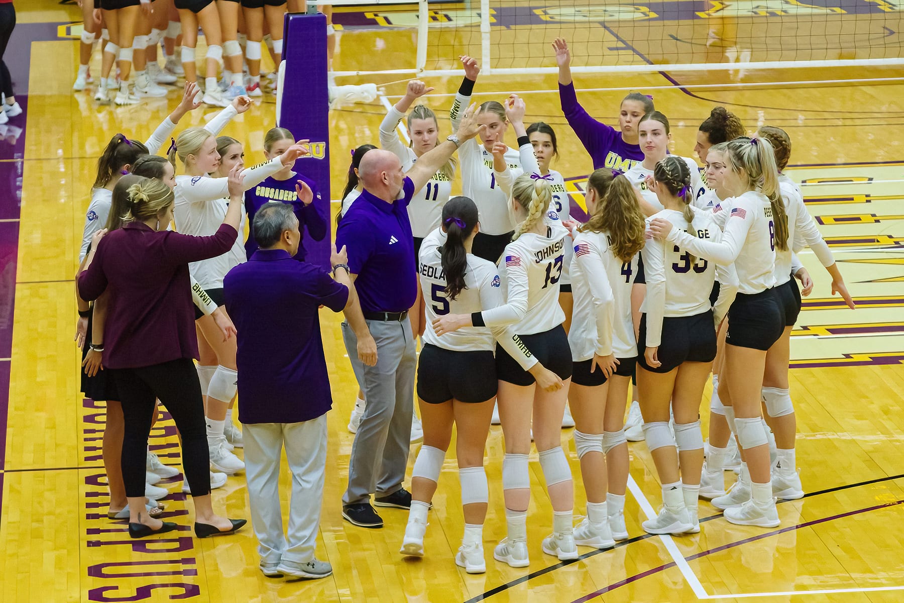 9/1/2023 UMHB Volleyball vs Simpson College